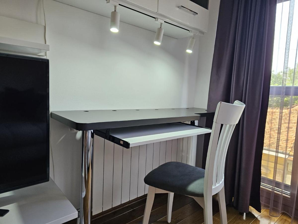Bright Side Apartment نوفي ساد المظهر الخارجي الصورة