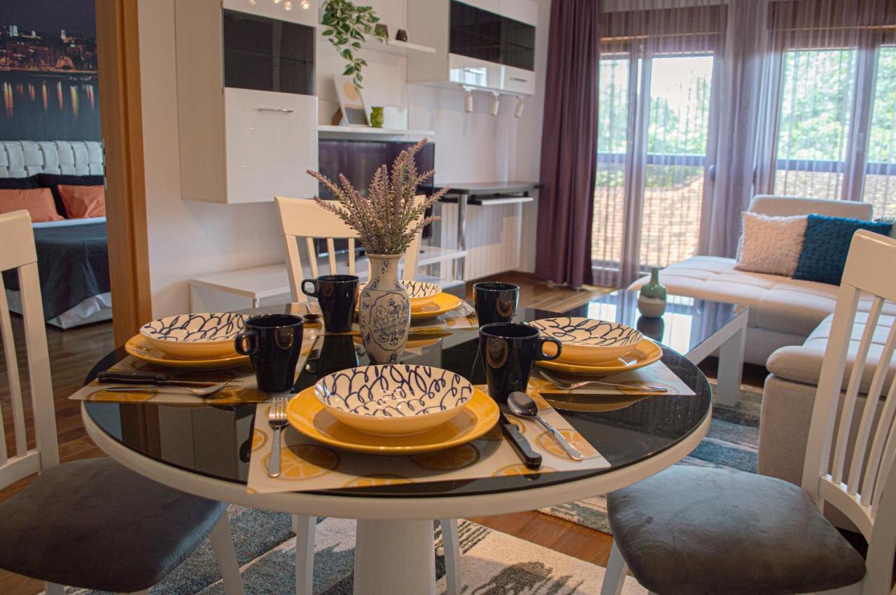 Bright Side Apartment نوفي ساد المظهر الخارجي الصورة